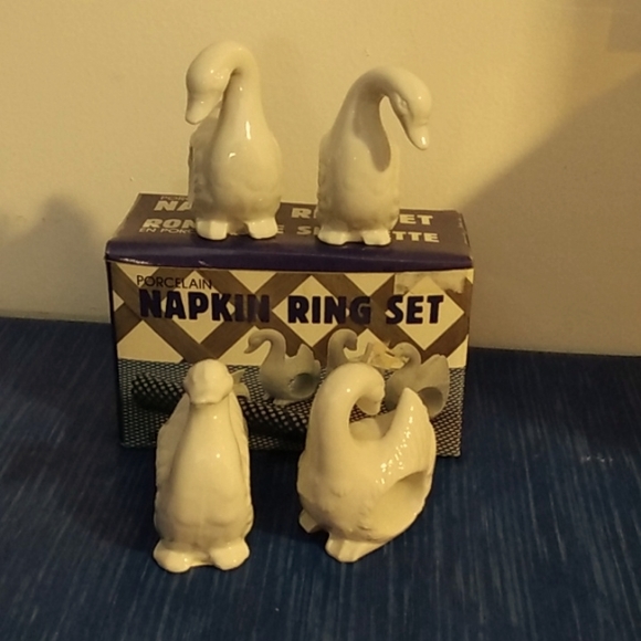 Four Porcelain Swans Napkin Ring Set - Picture 2 of 5